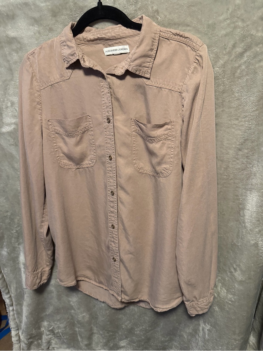 Alexander Jordan Women's Blush Button-Down Shirt